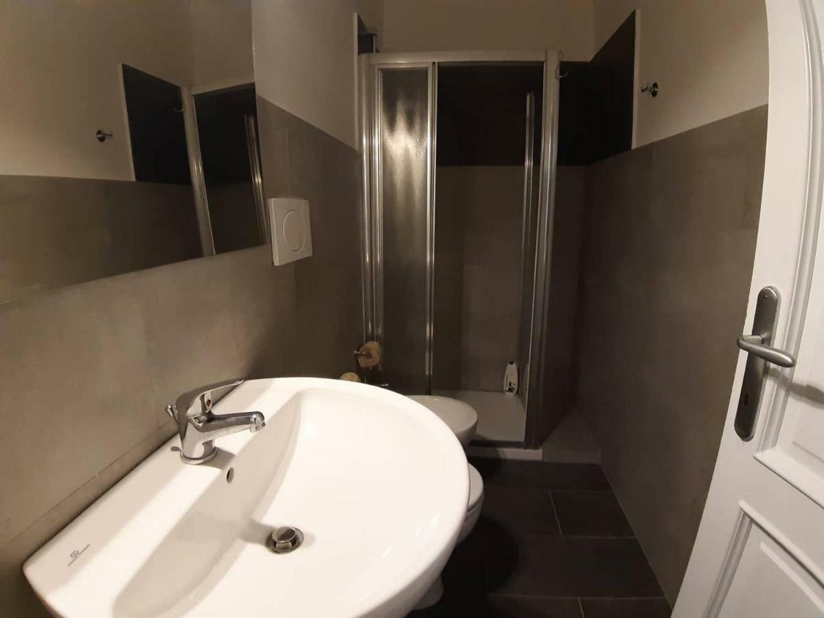 Hs4U Duomo View Art & Design Apartment Close To Central Train Station Florenz Exterior foto